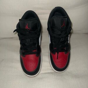 Jordan 1 Bred toe low tops